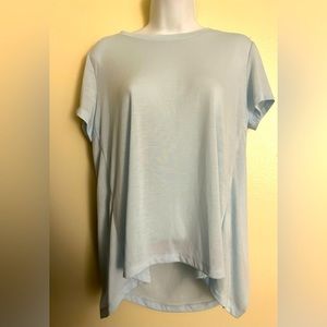Women’s heat gear tee